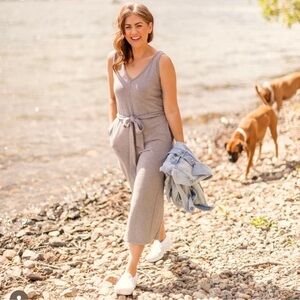 Smash + Tess x Jillian Harris Lakeside Jumpsuit
Grey, Medium